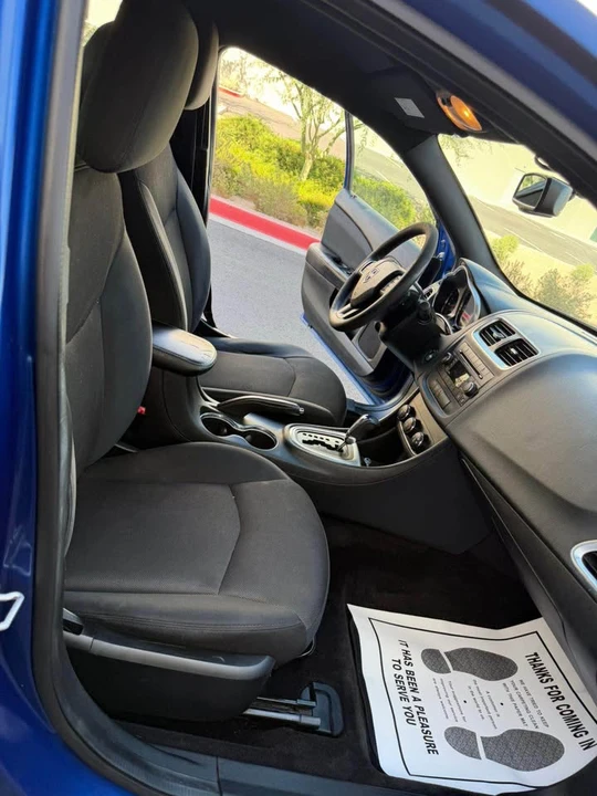 2014 Dodge Avenger Sedan - Image 4 of 5