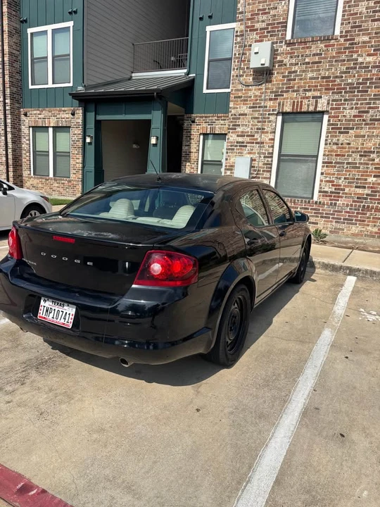 2014 Dodge Avenger Sedan - Image 4 of 8