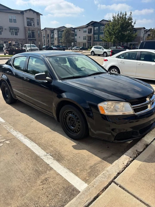 2014 Dodge Avenger Sedan - Image 2 of 8