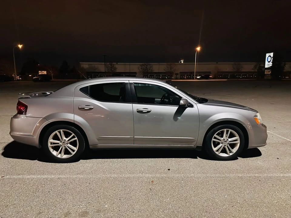 2014 Dodge Avenger Sedan - Image 3 of 8