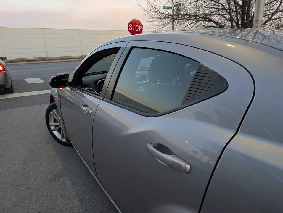 2014 Dodge Avenger Sedan - Image 3 of 13