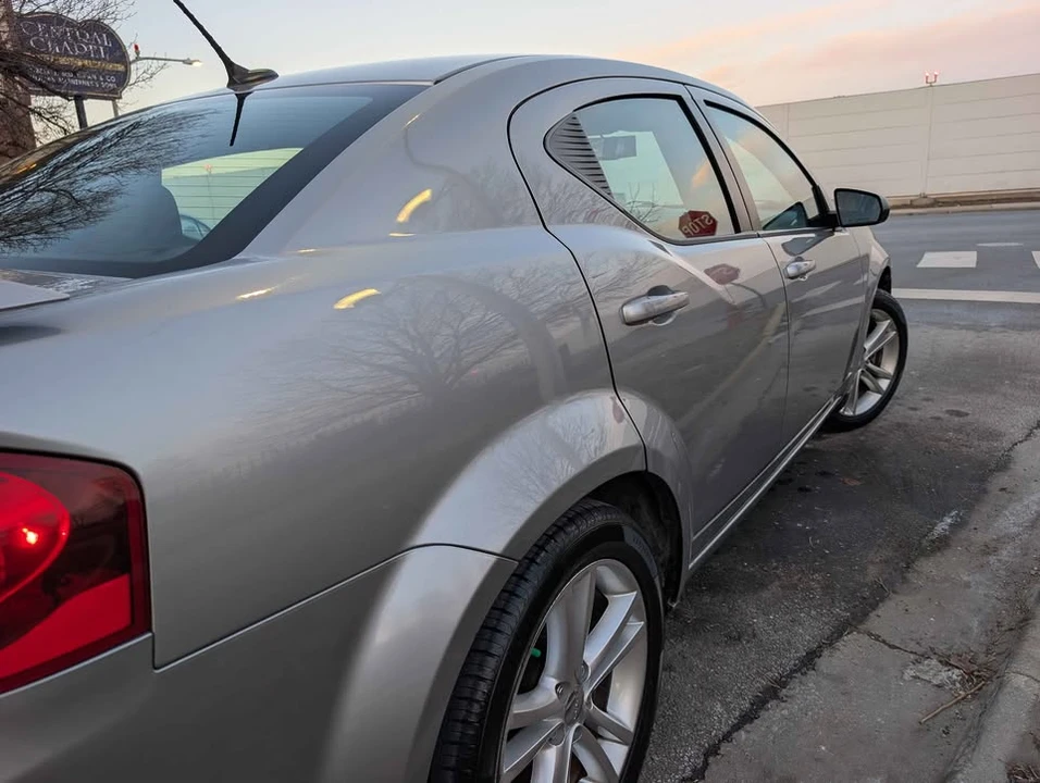 2014 Dodge Avenger Sedan - Image 2 of 13