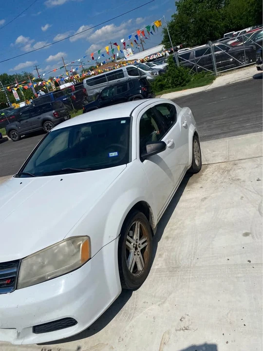 2014 Dodge Avenger Sedan - Image 3 of 7