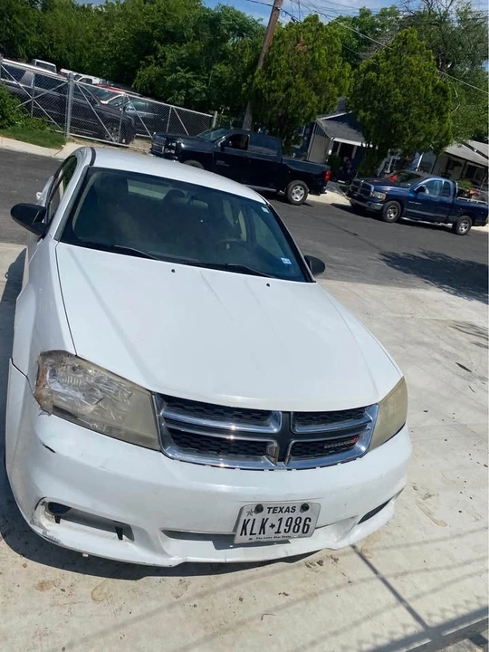 2014 Dodge Avenger Sedan - Image 2 of 7