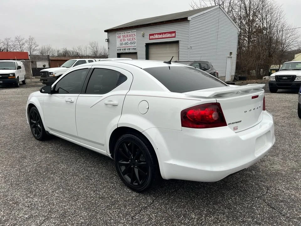 2014 Dodge Avenger Sedan - Image 8 of 15