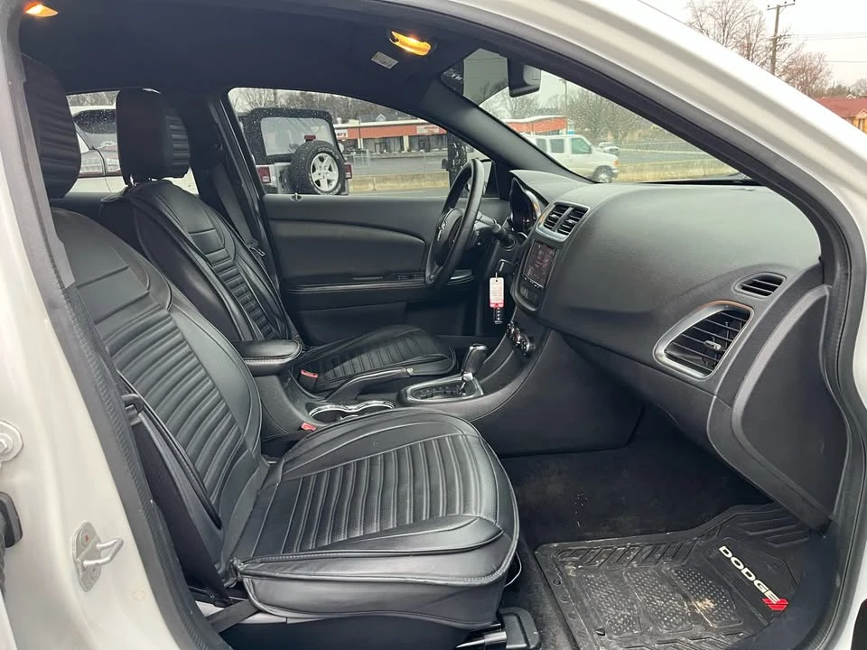 2014 Dodge Avenger Sedan - Image 15 of 15