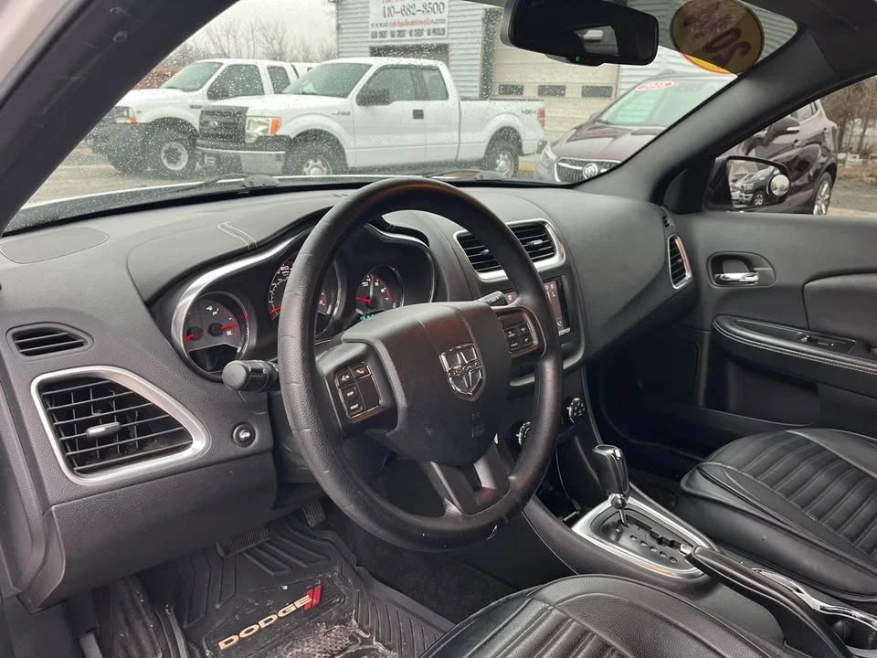 2014 Dodge Avenger Sedan - Image 11 of 15