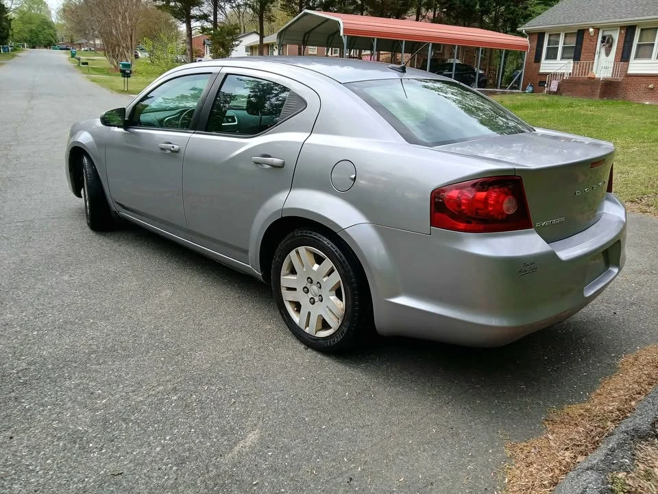2014 Dodge Avenger Sedan - Image 3 of 4