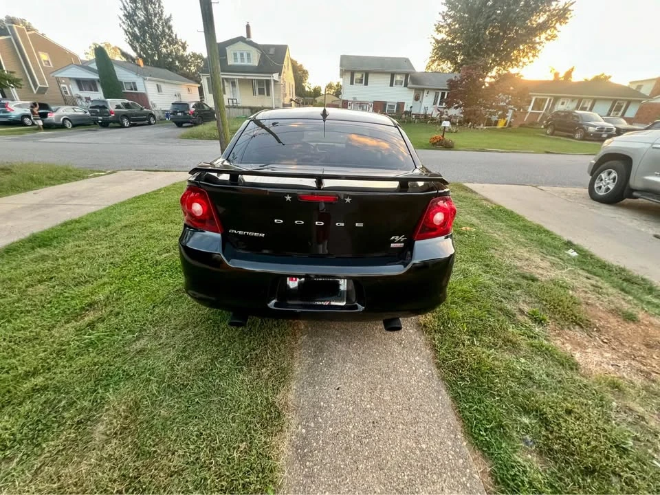 2014 Dodge Avenger Sedan - Image 2 of 8