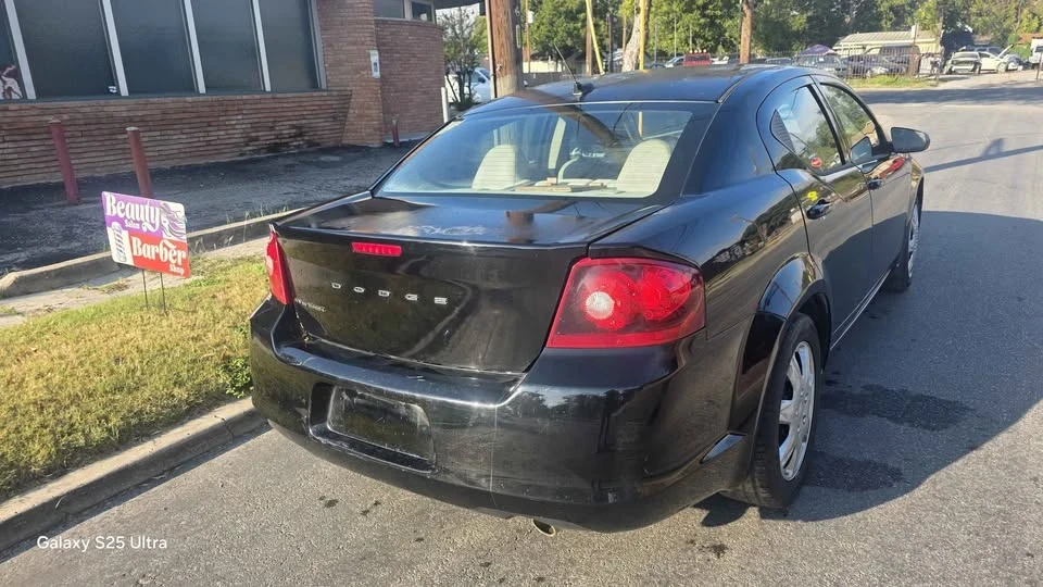 2014 Dodge Avenger Sedan - Image 3 of 8