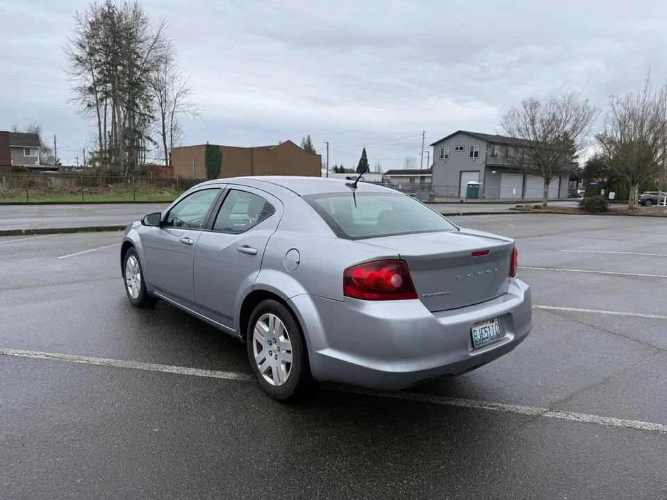 2014 Dodge Avenger Sedan - Image 7 of 13