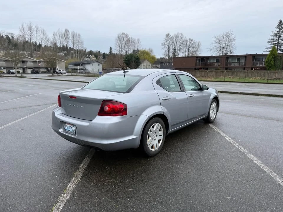 2014 Dodge Avenger Sedan - Image 5 of 13