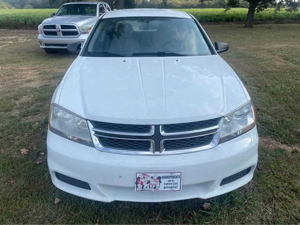 2014 Dodge Avenger Sedan - Image 2 of 7