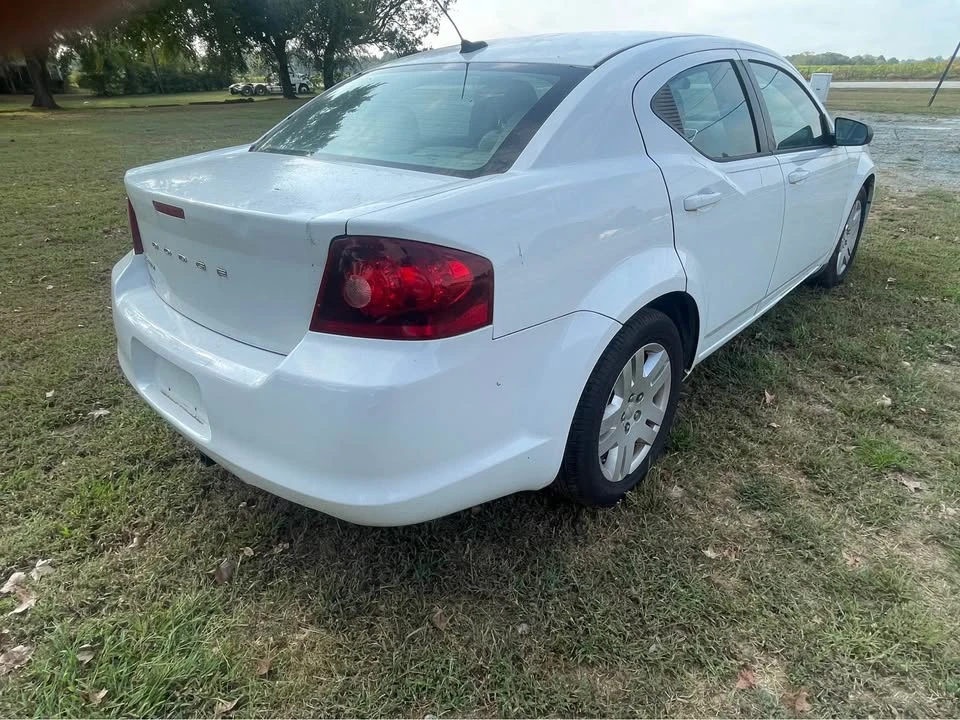 2014 Dodge Avenger Sedan - Image 5 of 7
