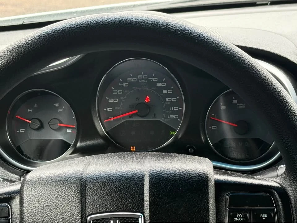 2014 Dodge Avenger Sedan - Image 18 of 20