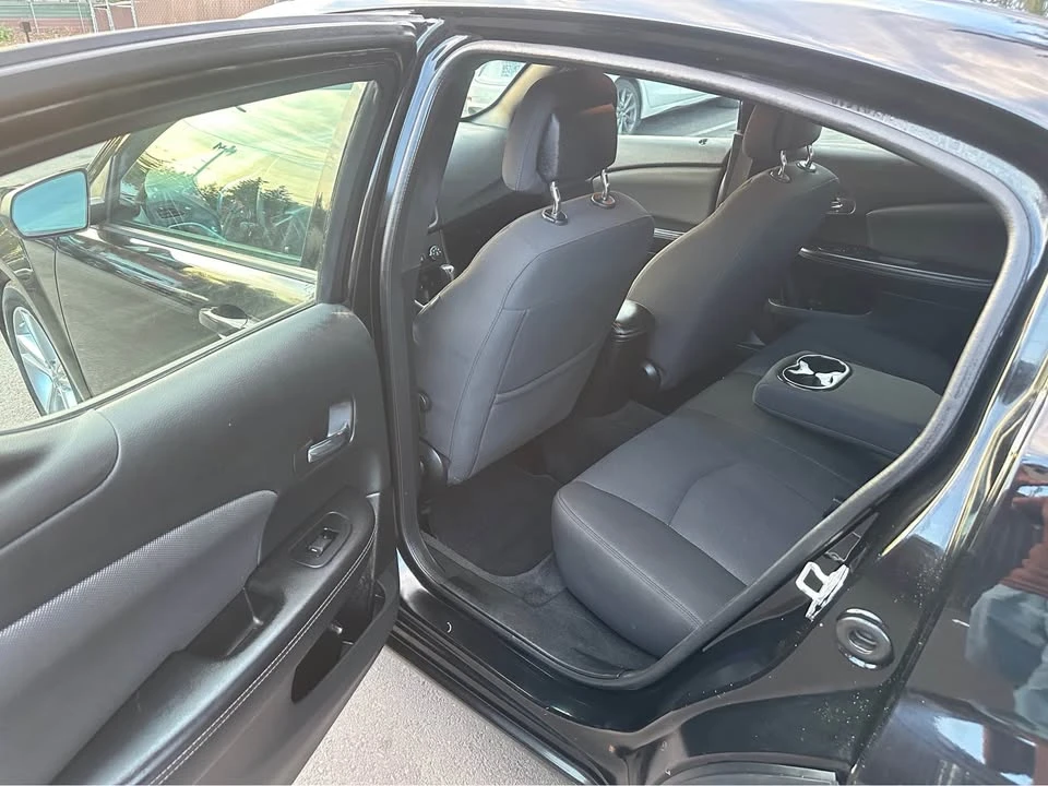 2014 Dodge Avenger Sedan - Image 6 of 10