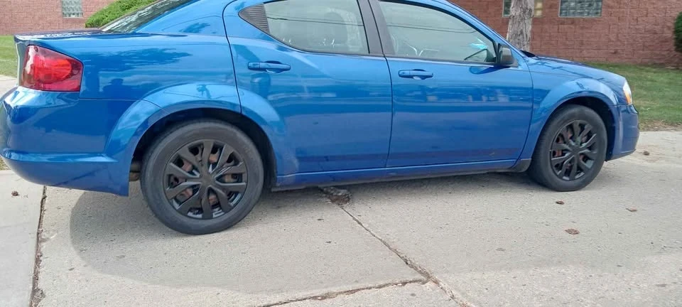 2014 Dodge Avenger Sedan - Image 2 of 8