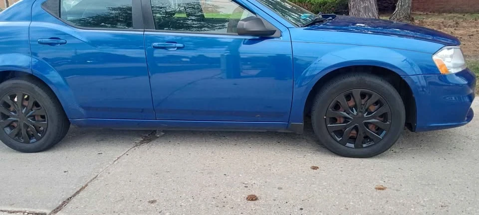 2014 Dodge Avenger Sedan - Image 4 of 8