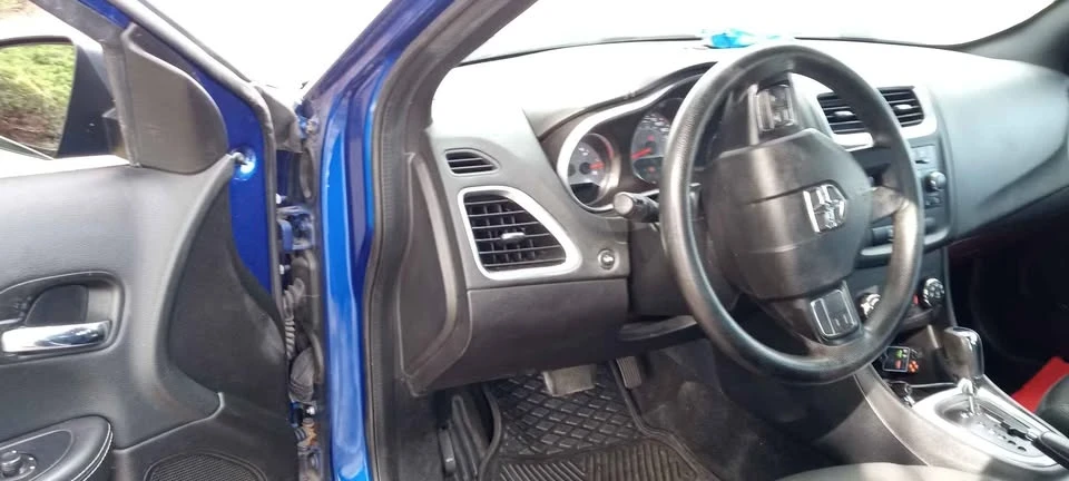 2014 Dodge Avenger Sedan - Image 7 of 8