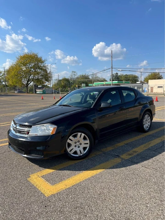 2014 Dodge Avenger Sedan - Image 4 of 12