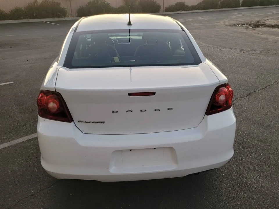 2014 Dodge Avenger Sedan - Image 5 of 10