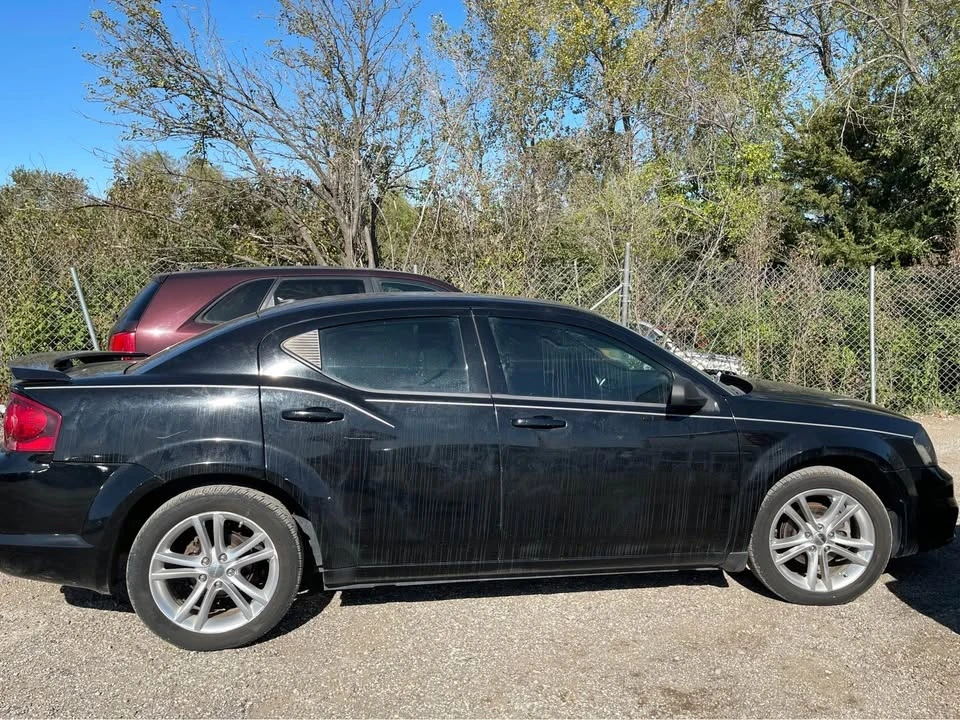 2014 Dodge Avenger Sedan - Image 6 of 14
