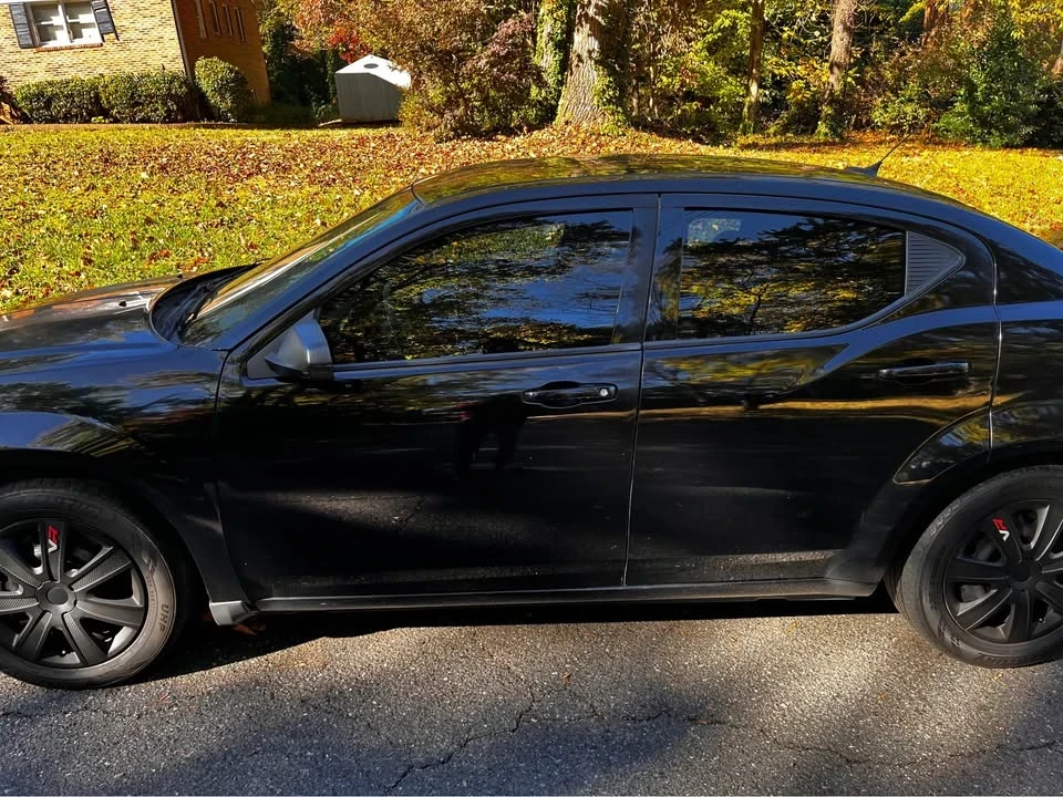 2014 Dodge Avenger Sedan - Image 2 of 3