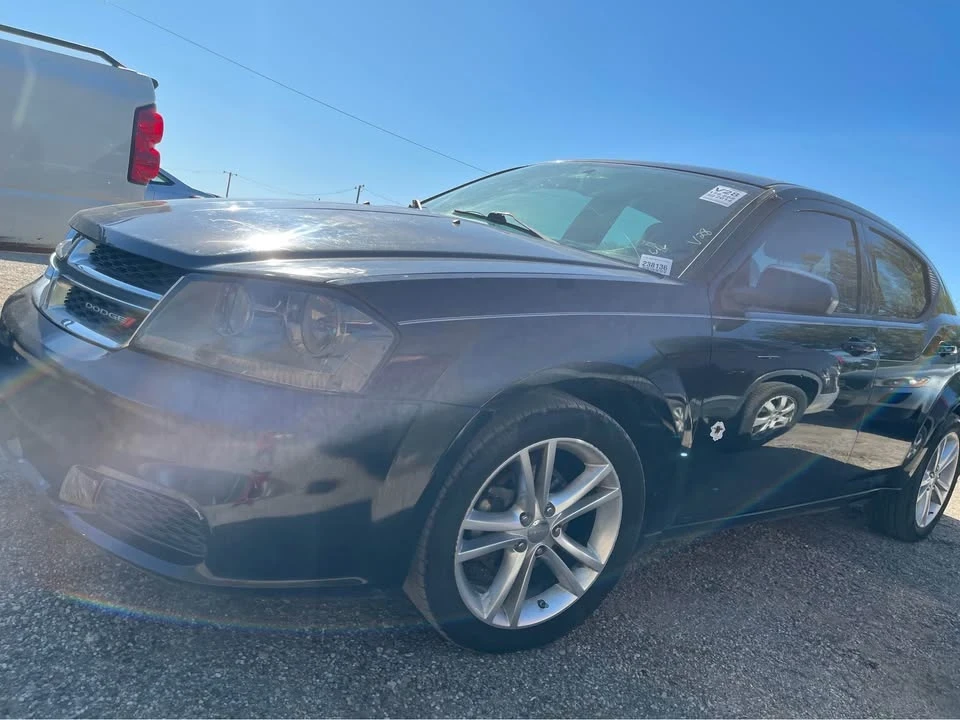 2014 Dodge Avenger Sedan - Image 5 of 14