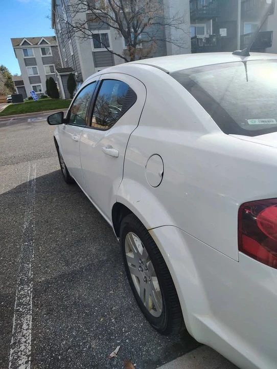 2014 Dodge Avenger Sedan - Image 3 of 10