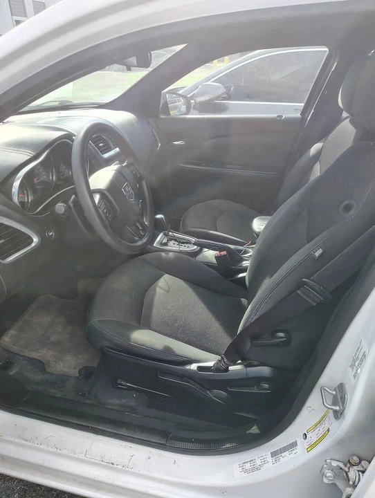 2014 Dodge Avenger Sedan - Image 8 of 10