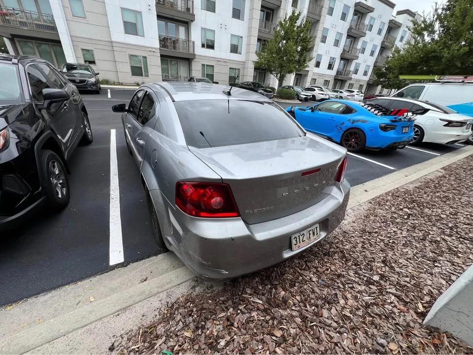 2014 Dodge Avenger Sedan - Image 10 of 10