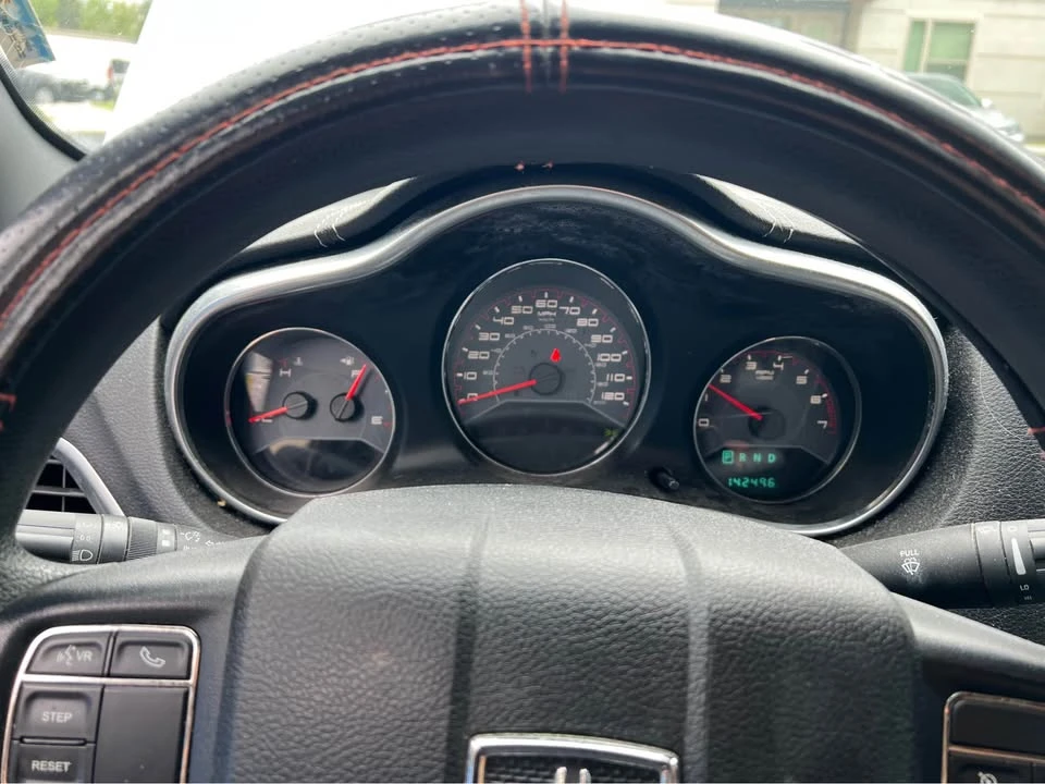 2014 Dodge Avenger Sedan - Image 3 of 10
