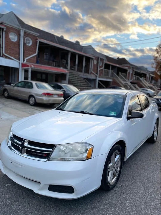 2014 Dodge Avenger Sedan - Image 4 of 20