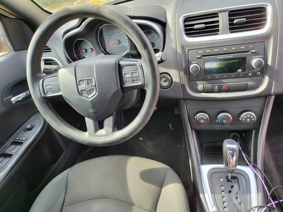 2014 Dodge Avenger Sedan - Image 2 of 3