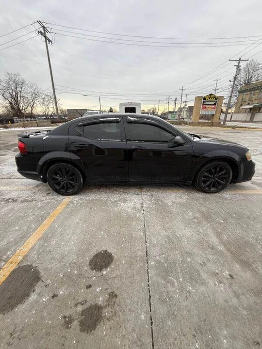 2014 Dodge Avenger Sedan - Image 4 of 10