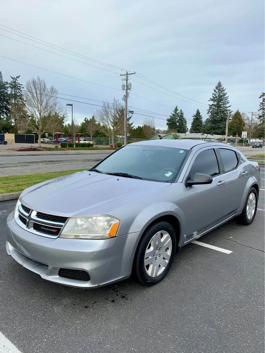 2014 Dodge Avenger Sedan - Image 4 of 12
