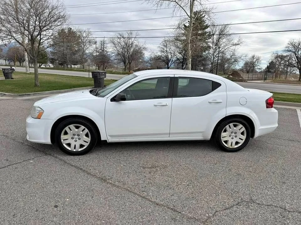 2014 Dodge Avenger Sedan - Image 2 of 11