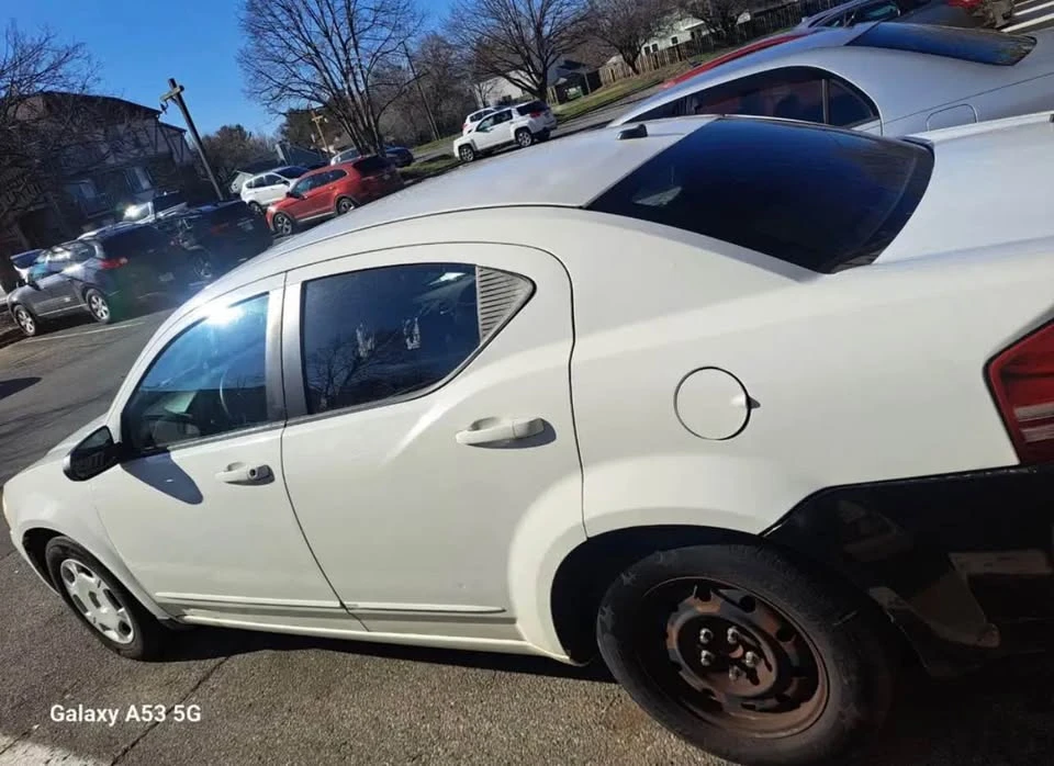 2014 Dodge Avenger Sedan - Image 2 of 7