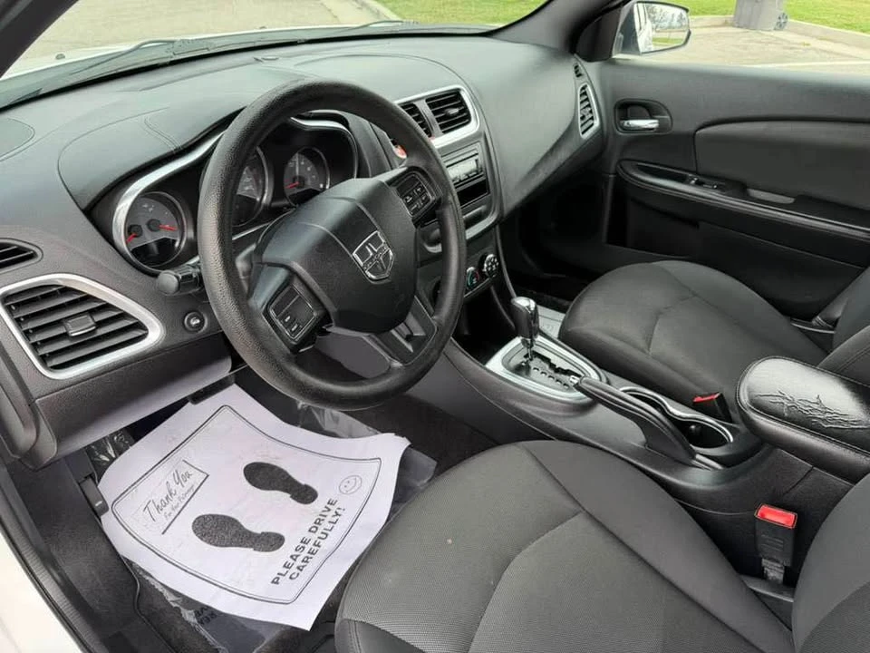 2014 Dodge Avenger Sedan - Image 6 of 10