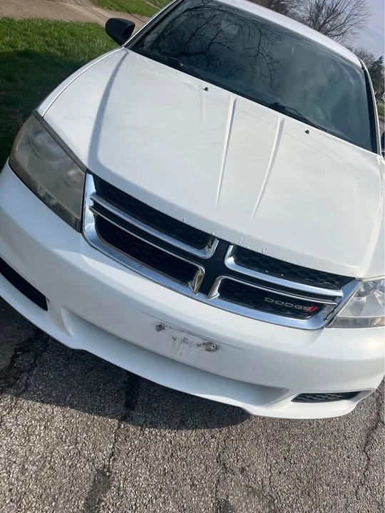 2014 Dodge Avenger Sedan - Image 2 of 10