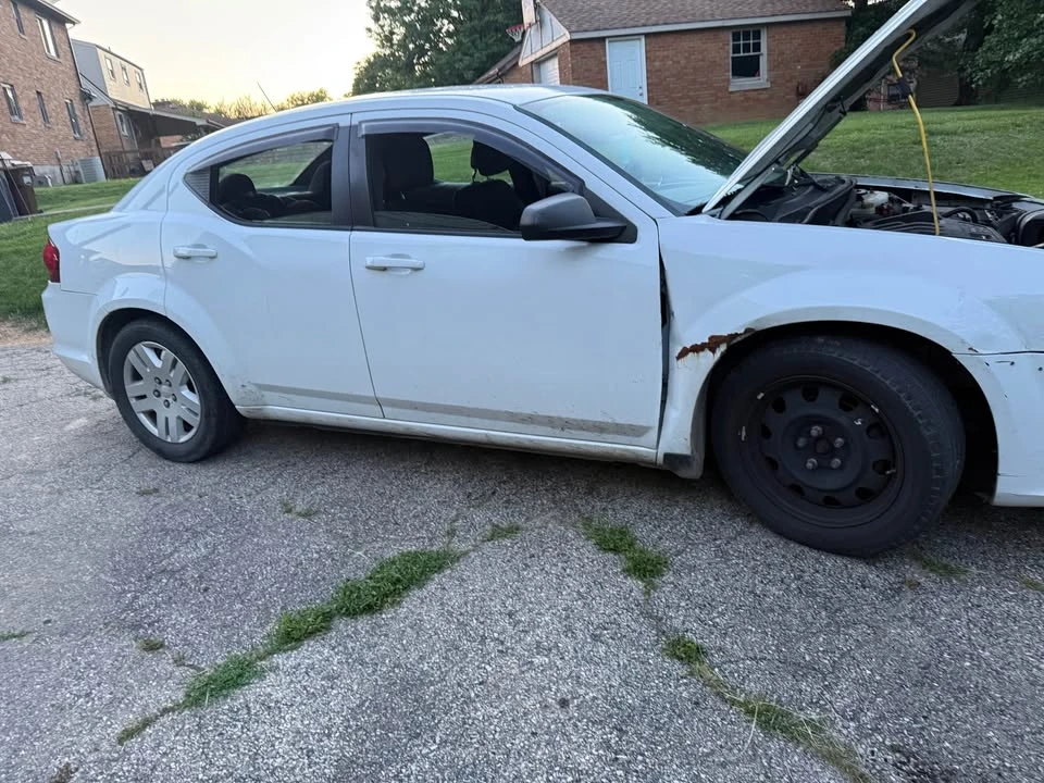 2014 Dodge Avenger Sedan - Image 3 of 7