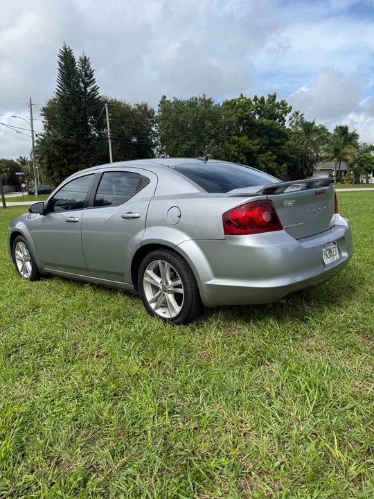 2014 Dodge Avenger Sedan - Image 2 of 10