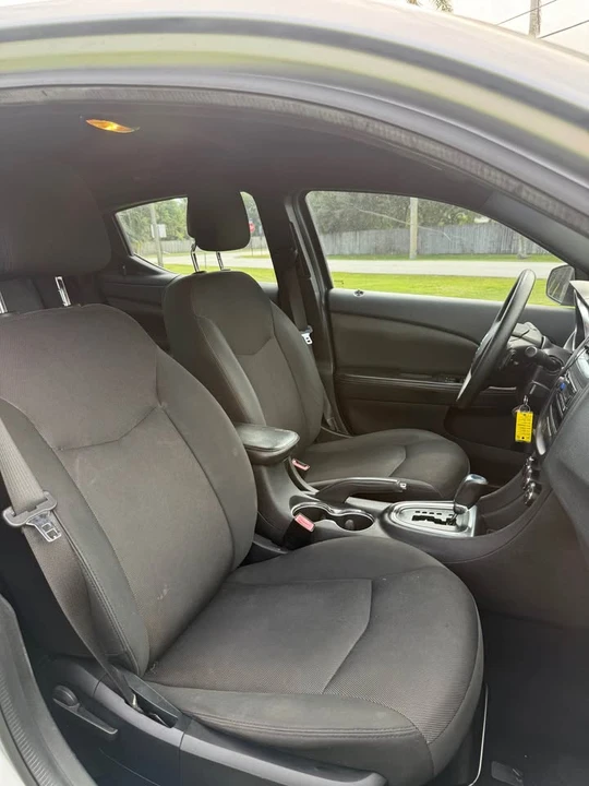 2014 Dodge Avenger Sedan - Image 10 of 10