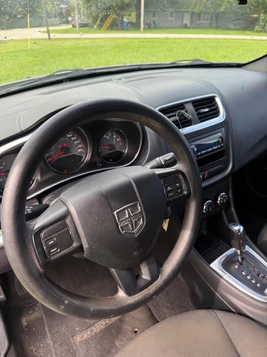 2014 Dodge Avenger Sedan - Image 8 of 10