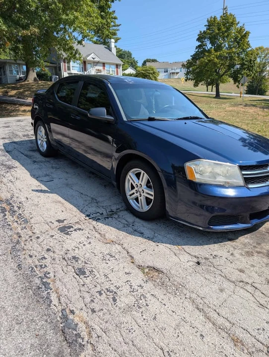 2014 Dodge Avenger Sedan - Image 3 of 10
