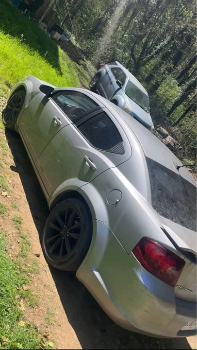2014 Dodge Avenger Sedan - Image 2 of 4
