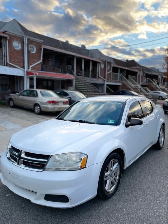 2014 Dodge Avenger Sedan - Image 9 of 14