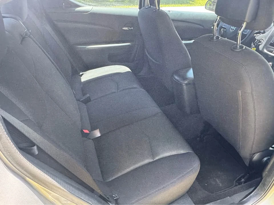 2014 Dodge Avenger Sedan - Image 9 of 10