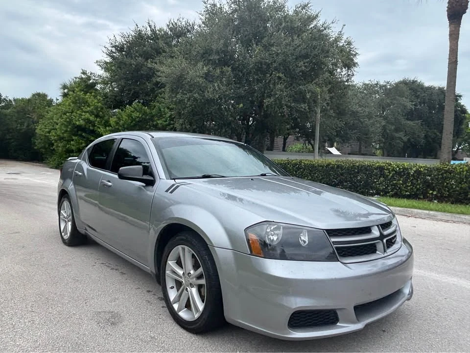 2014 Dodge Avenger Sedan - Image 2 of 10