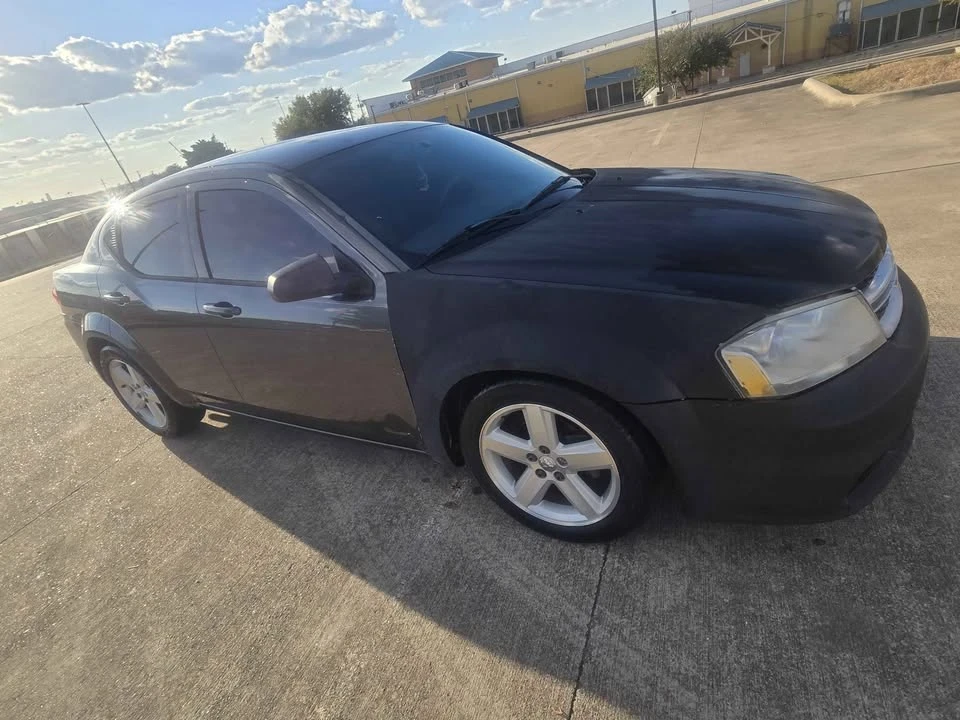 2014 Dodge Avenger Sedan - Image 4 of 15
